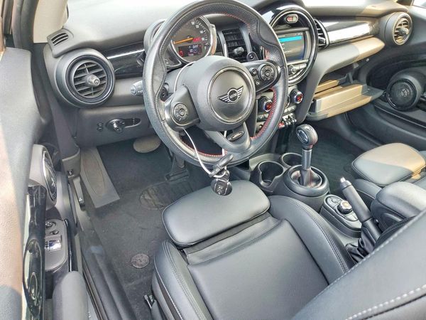 2019 MINI COOPER