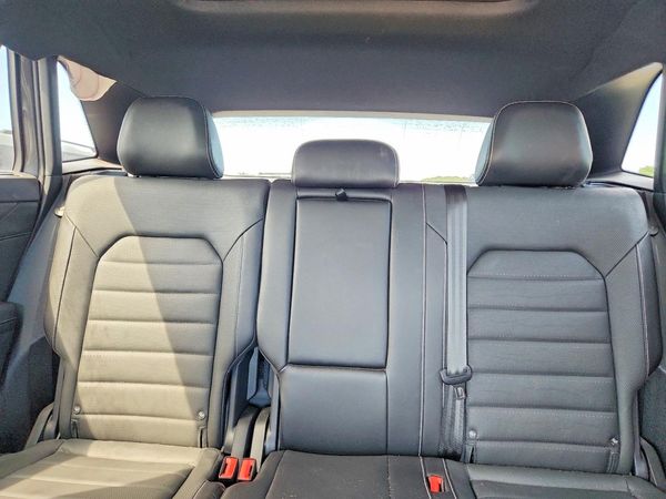2024 VOLKSWAGEN ATLAS CROSS SPORT 4Motion SEL R-Line