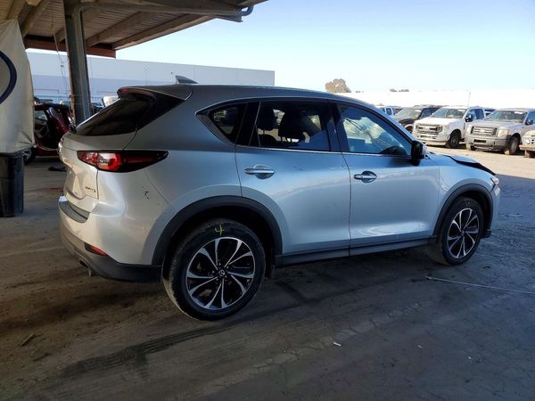 2023 MAZDA CX-5 Premium Package