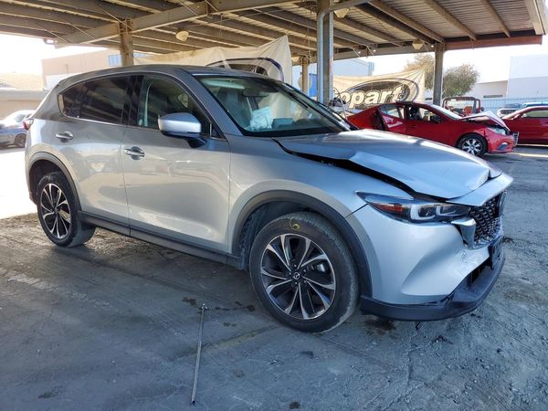 2023 MAZDA CX-5 Premium Package