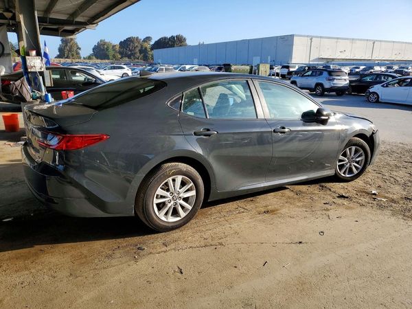 2026 TOYOTA CAMRY