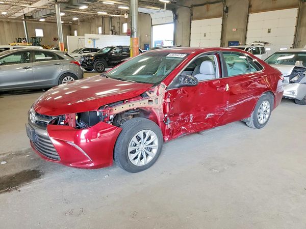 2015 TOYOTA CAMRY