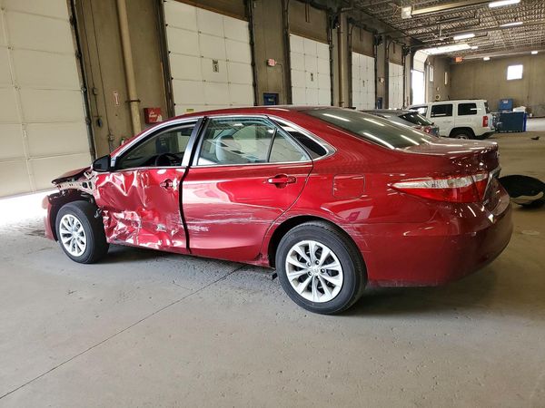 2015 TOYOTA CAMRY