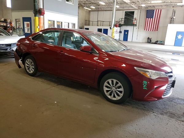2015 TOYOTA CAMRY