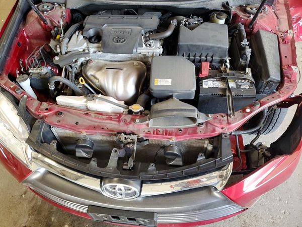 2015 TOYOTA CAMRY