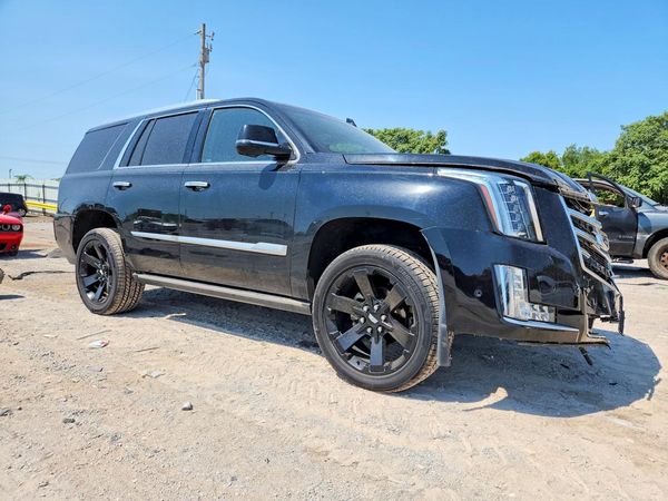 2017 CADILLAC ESCALADE Premium Luxury