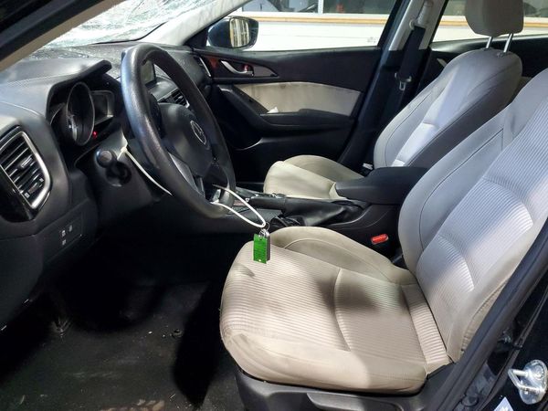 2016 MAZDA 3 Sport/GX