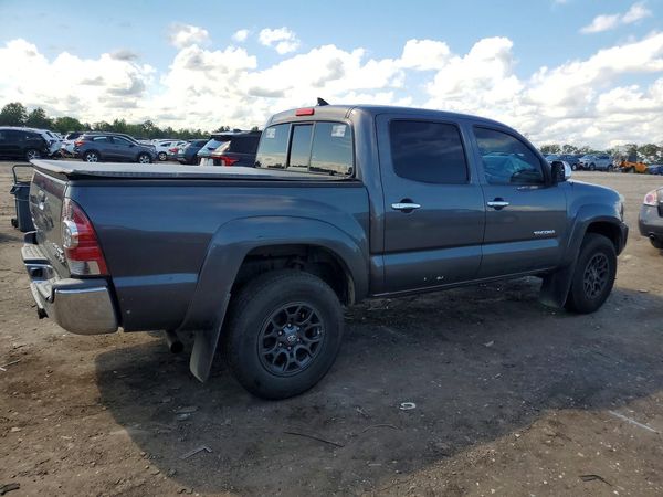 2015 TOYOTA TACOMA Delux Grade