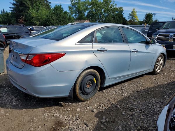 2013 HYUNDAI SONATA