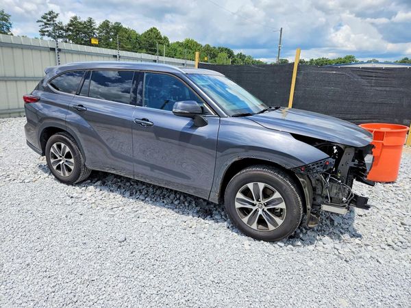 2021 TOYOTA HIGHLANDER