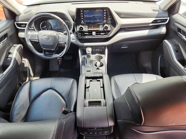 2021 TOYOTA HIGHLANDER