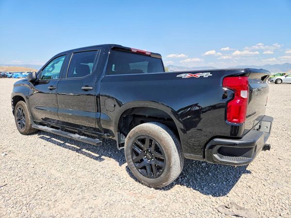 2022 CHEVROLET SILVERADO Custom