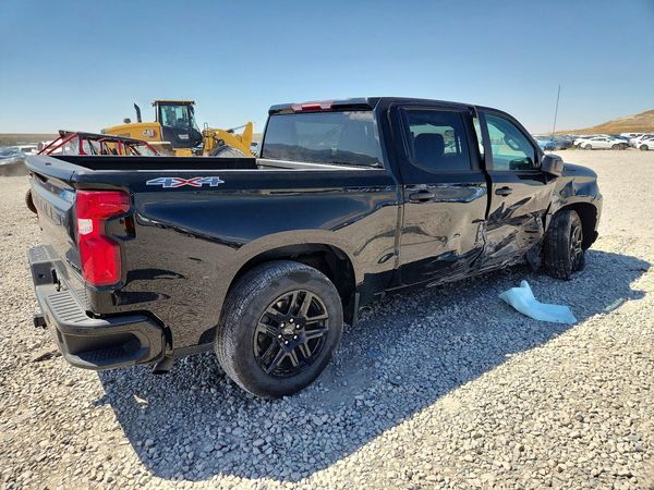 2022 CHEVROLET SILVERADO Custom
