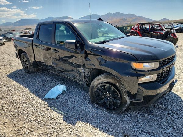 2022 CHEVROLET SILVERADO Custom