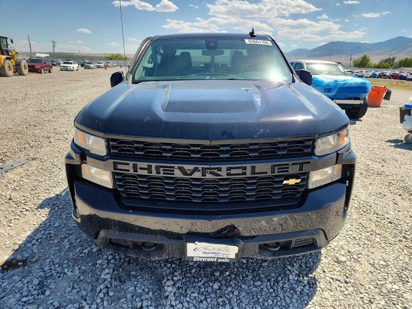 2022 CHEVROLET SILVERADO Custom