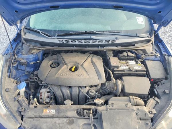 2016 HYUNDAI ELANTRA