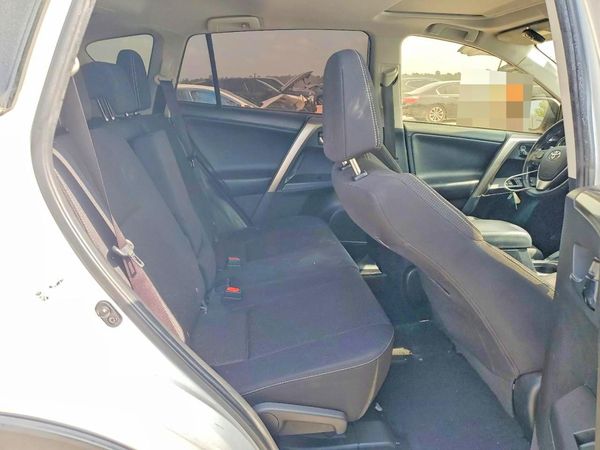 2018 TOYOTA RAV4 Adventure/XLE