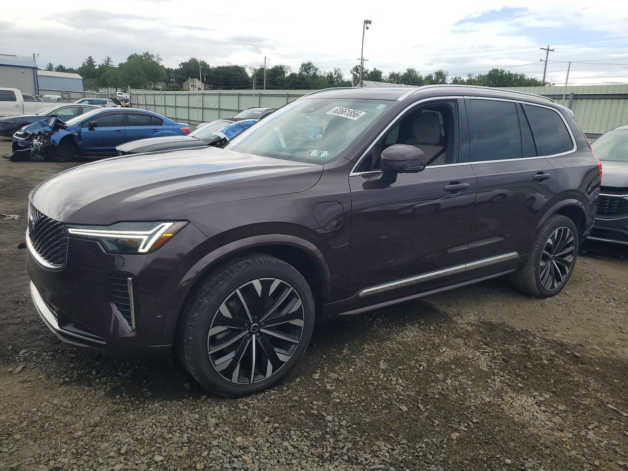 2025 VOLVO XC90 Plus