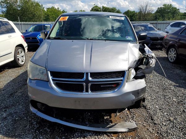 2013 DODGE GRAND CARAVAN SE