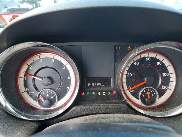 2013 DODGE GRAND CARAVAN SE
