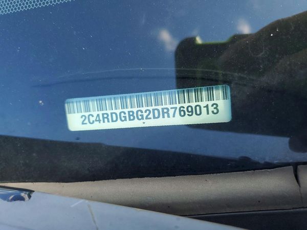2013 DODGE GRAND CARAVAN SE