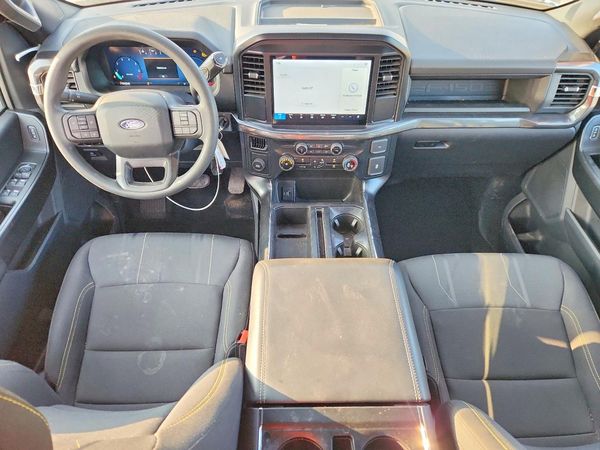2025 FORD F150 STX