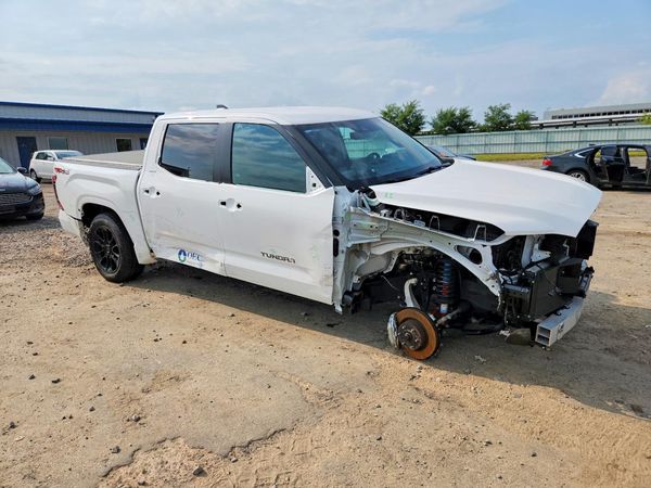 2025 TOYOTA TUNDRA