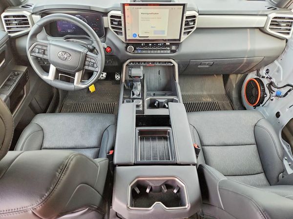 2025 TOYOTA TUNDRA