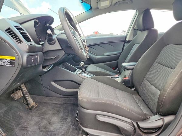 2017 KIA FORTE