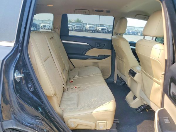 2015 TOYOTA HIGHLANDER