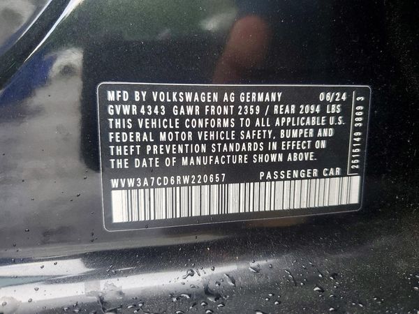 2024 VOLKSWAGEN GTI SE