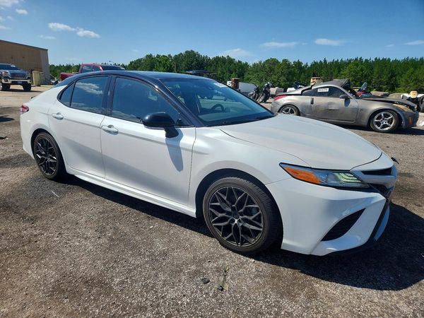 2020 TOYOTA CAMRY XSE