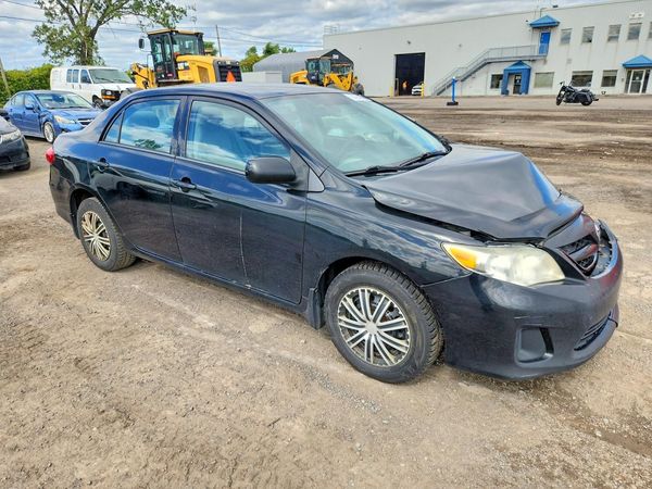 2012 TOYOTA COROLLA