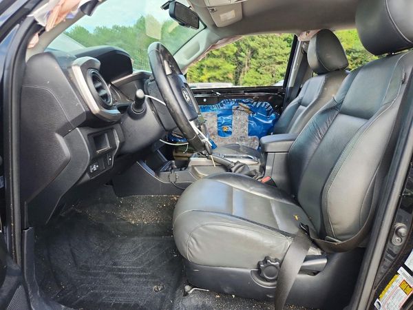 2017 TOYOTA TACOMA