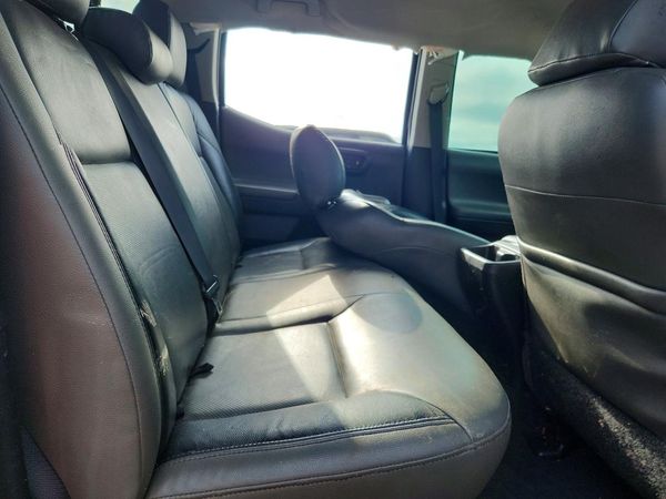 2017 TOYOTA TACOMA