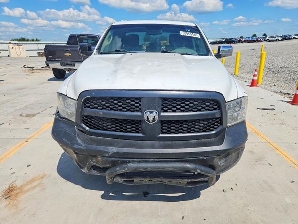 2015 RAM 1500 ST