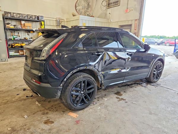 2019 CADILLAC XT4 Sport