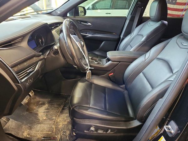 2019 CADILLAC XT4 Sport