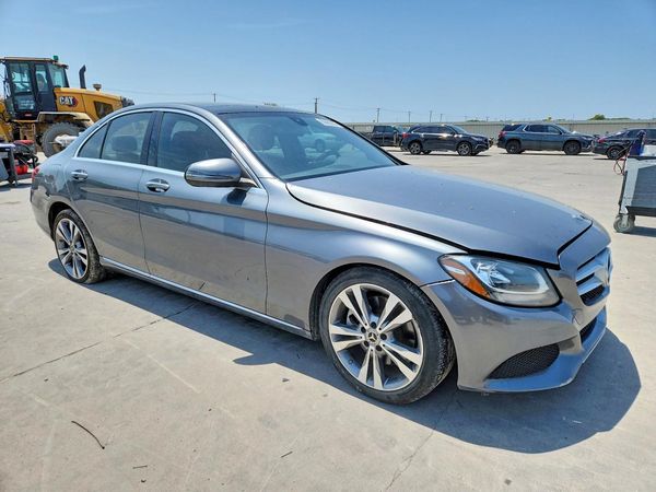 2018 MERCEDES-BENZ C C300