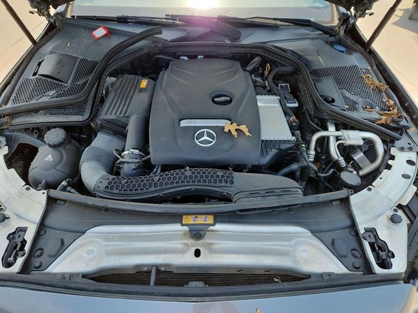 2018 MERCEDES-BENZ C C300