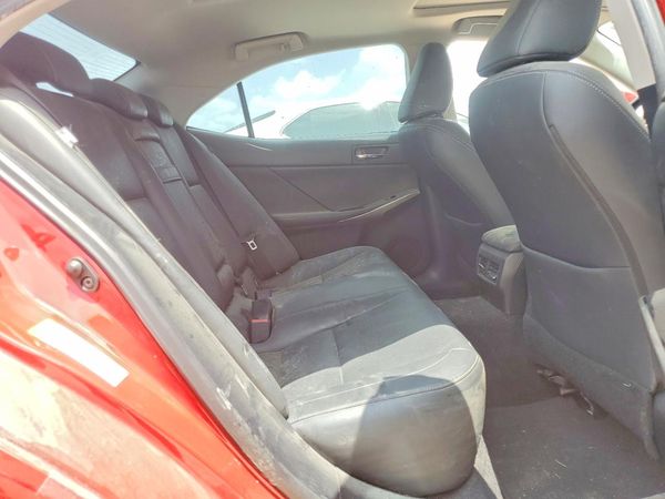 2016 LEXUS IS