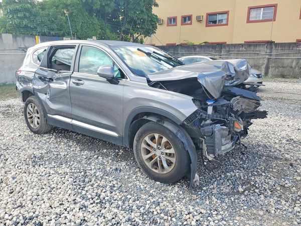 2019 HYUNDAI SANTA FE SE — Passenger 3/4