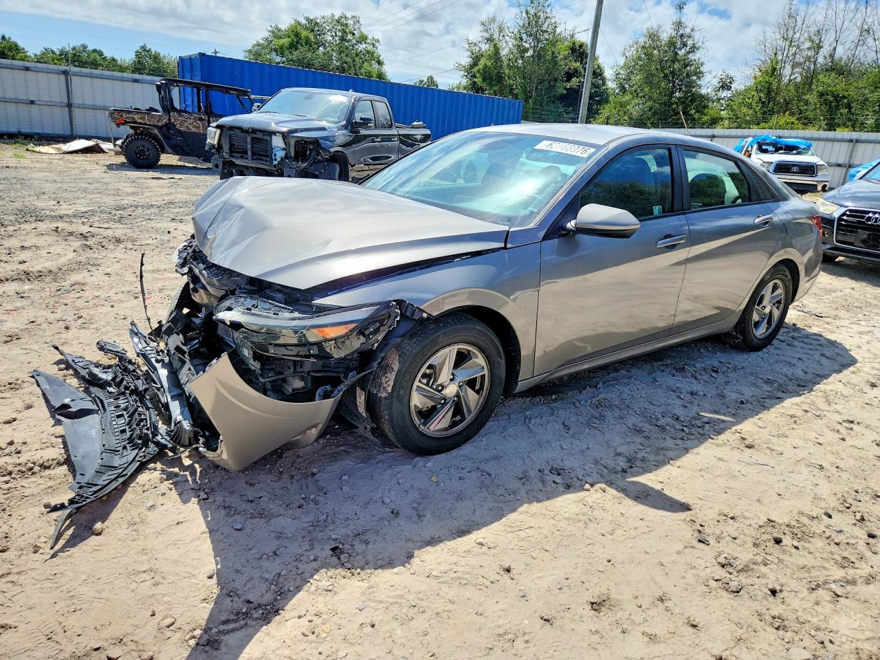 2024 HYUNDAI ELANTRA