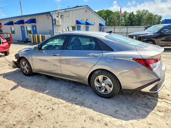 2024 HYUNDAI ELANTRA