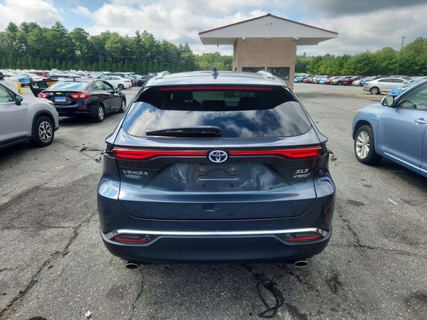 2021 TOYOTA VENZA