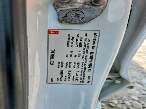 2018 TESLA MODEL 3