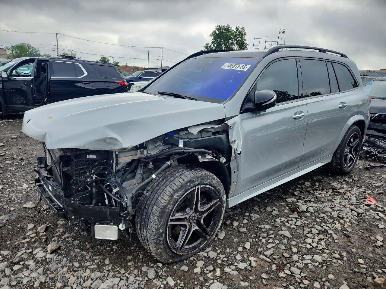 2025 MERCEDES-BENZ GLS