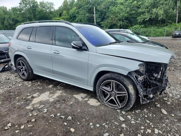2025 MERCEDES-BENZ GLS