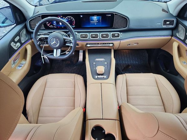 2025 MERCEDES-BENZ GLS