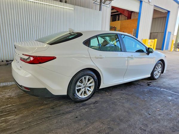2026 TOYOTA CAMRY